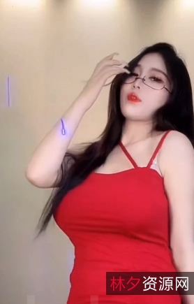 糖糖火辣颜值身材有尺度合集，快手上的网红御姐选手视频收获满满！