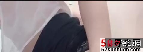 夏花秘书服装:穿搭御姐范,拥有活力的OL装,让你轻松感受温柔气息