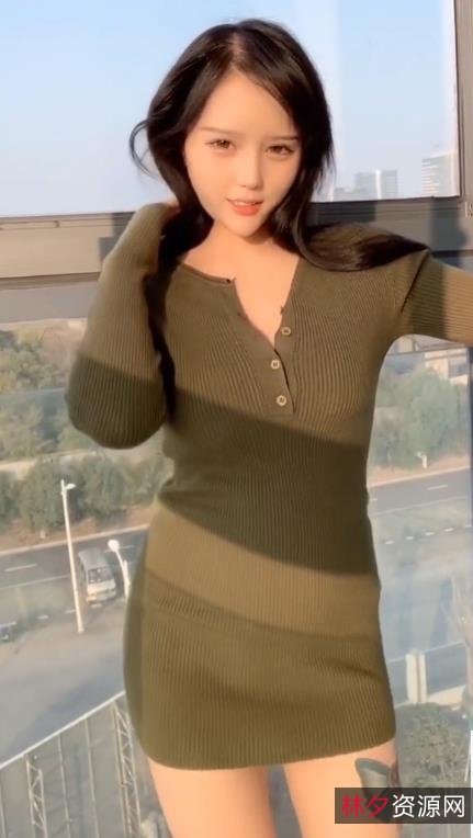 车头灯网红穿云音：边脱边跳，金主爸爸的最爱