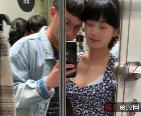 位主角是同事关系，女主角还是儿女双全的母亲，视频中火爆开战，棒棒糖下水道，抖音狂欢！