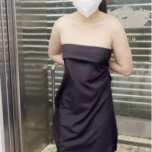 推特小小星户外展示视频合集9部9G，绷紧弧线汗湿喘息诱露rou feng